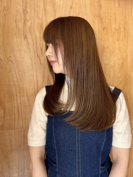 リノア 鵠沼海岸(LINOA) デザインカラー/レイヤーカット/ウェットヘア/オリーブベージュ