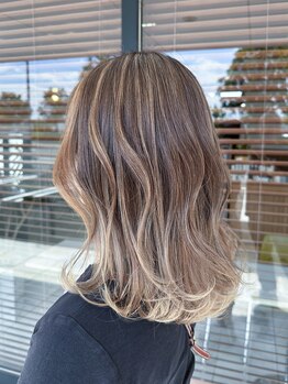 ヘアービタール(HAIR BETAER)の写真/【バレイヤージュ/3Dハイライト/透明感カラーetc】ダメージレスな“ファイバープレックスブリーチ”使用◎