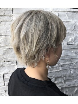 アールトゥーヘアー(art To Hair) ショート