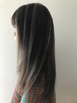 サーク(Sark) ホワイトハイライトグレージュ