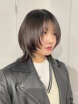 ヨー(Yoh-)&nbsp;【ミディアムウルフ/中里千尋】ナチュラルレイヤー/ウルフ