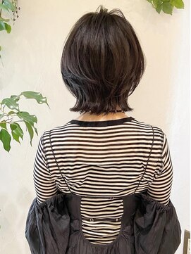 ミロア 薬院(miroa) 丸みショート　アッシュブラック　ショート