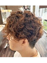 エノモト(ENOMOTO)&nbsp;無造作スパイラルパーマハイトーン10代20代人気スタイル