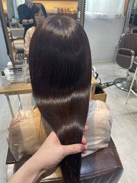 チェロ(CHERO) ★美髪ストレートヘア＃BYKARTEトリートメント＃モテ髪