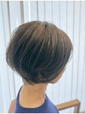 くびれショートボブ×グレージュカラー