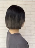 内巻きボブシルバーグラデーション