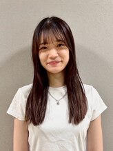 コム(com by neolive) 山口 愛紗花