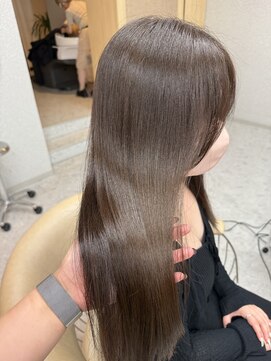 天神美容室 【本松美咲】オリーブベージュ