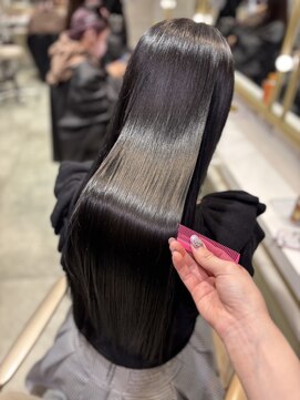 アマンドール(Aman D'or) 髪質改善カラーで誰でも綺麗な艶髪ロングに♪