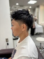 ホワイトストーン WHITE STONE&nbsp;刈り上げセンターパート束感アップショート