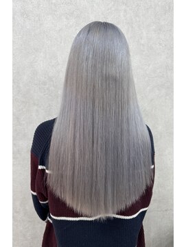 アン ブリーチ 大宮駅東口店(UN BLEACH) シルバーカラー♪