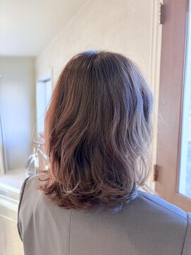 ブリーチなし　ヌーディーベージュ