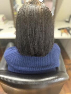 酸性ストレート　ボブ