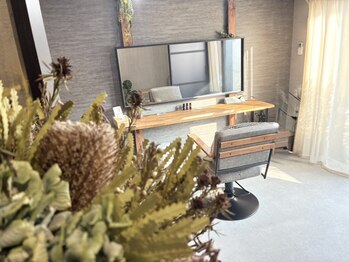 ウキ(uki“)の写真/落ち着くプライベート空間♪マンツーマン施術でリラックスしながら、悩みも気兼ねなく話せる癒しの時間を。