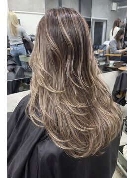 エイム(AiM) バレイヤージュ×レイヤースタイル