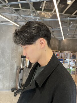 ピークアブー 原宿ハラカド(PEEK-A-BOO) 毛流れセンターパート/刈り上げ/絶壁補正