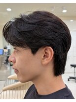 ニコ トウキョウ ヨコハマ(nico)&nbsp;刈り上げセンターパートテーパーフェードカットニュアンスパーマ