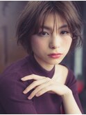 大人可愛い前下がりワンサイドショートボブカット透け感バング