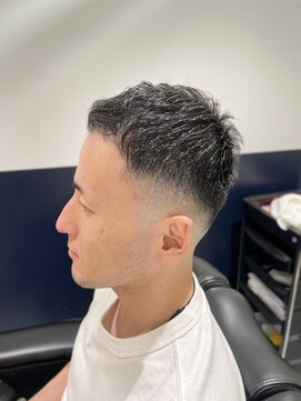 リバティシェアバーバー 銀座(LIBERTY SHARE BARBER) 簡単セット　スキンフェードスタイル銀座/東銀座〈銀座〉理容室