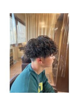 ネオリーブクレア 綱島店(Neolive Krea) 波巻きスパイラル/センターパート/ニュアンスパーマ/ツイスパ