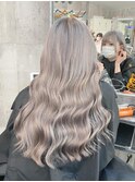 レイヤーカット/ウェットヘア/ホワイトグレーージュ[上大岡]