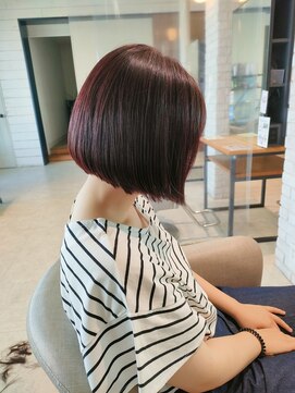 ルル カリス(lulu CHARIS) 切りっぱなしボブ×ピンクラベンダー