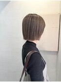 切りっぱなしボブ　ぱつっとボブ　ハイライト　ワンレン