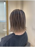 バレイヤージュ×切りっぱなしボブ