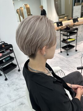 ロンドルピナス 小倉(Lond Lupinus) ミディアムヘア暗めカラー/デザインカラー/フェイスフレーミング