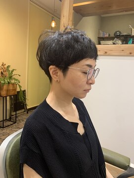 ティピ(tipi) 【宿里沙也香】マッシュ×刈り上げショート