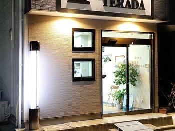 ヘアサロンテラダ(TERADA)の写真/デキる男の身だしなみをサポート！仕事帰りに立ち寄れるメンズ特化サロン◎