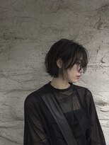 吉 船橋(kici) 直線ラインの黒髪ショートボブパーマ