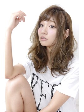 シェルター バイ トウキョウ(Shelter by TOKYO) スタイルウケ抜群! 赤みを消したアッシュブラウン