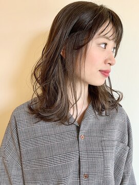 トオリト アダン(TOORITO ADAN) インナーグレージュカラー