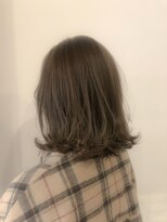 ネオリーブ チロル 横浜西口店(Neolive CiroL.)&nbsp;切りっぱなしボブ　レイヤースタイル　柔らかベージュ