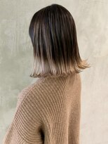 アイティー バイ アルバム 浦和店(IT by ALBUM)&nbsp;裾ホワイトベージュ_ココアブラウンフリンジウェーブ_ba275902