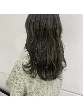 カシェ マエノヘタ(Cashe'e MAENOHETA) オリーブベージュ