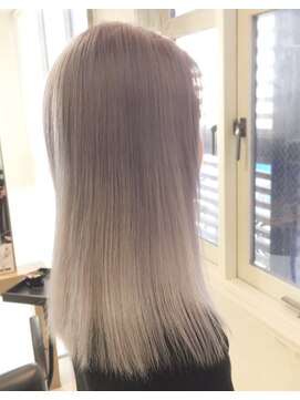 マギー(Magie) ホワイト〇