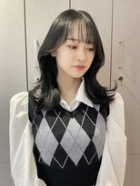 ヨーク(YOKE)&nbsp;【 YOKE 】小顔外ハネミディアムくびれヘア韓国