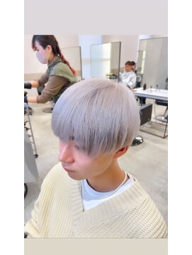 エイト ヘアサロン 渋谷本店(EIGHT) ホワイトシルバー