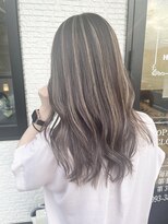 リリー ヘアーアンドビューティー(Lily)&nbsp;ハイライトカラー