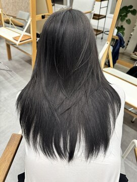 ブローチェラウカ(Broche lauka) ダークグレー　ブリーチ履歴あり