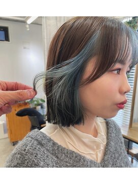 レル(lelu) ターコイズブルーのインナーカラー