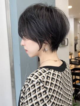 ビュー フクオカ(VIEW FUKUOKA) イメチェン小顔似合わせ30代40代50代グレージュショートボブ