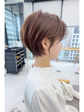 ビューナゴヤ 名駅(VIEW NAGOYA) 丸顔/ミニウルフ/チェリーブラウン/ショートボブ