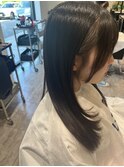 レイヤーカット小顔効果の後れ毛
