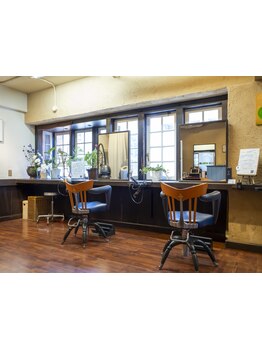 【摂津本山駅徒歩3分】髪質改善メニューが大人女性に大人気◎健康的な髪と頭皮へ導き、うるツヤ美髪を実現!