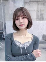 フィヴェント(Fivent)&nbsp;黒髪韓国小顔レイヤーイメチェン暗めオリーブグレークラゲヘアー