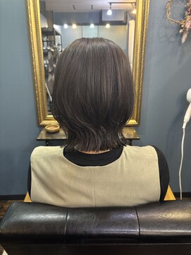 ユニコヘア(unico hair) くびれボブ×アッシュブラウン