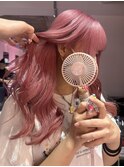 ピンク／くすみピンク／ハイトーン／ロング／巻き髪／学割